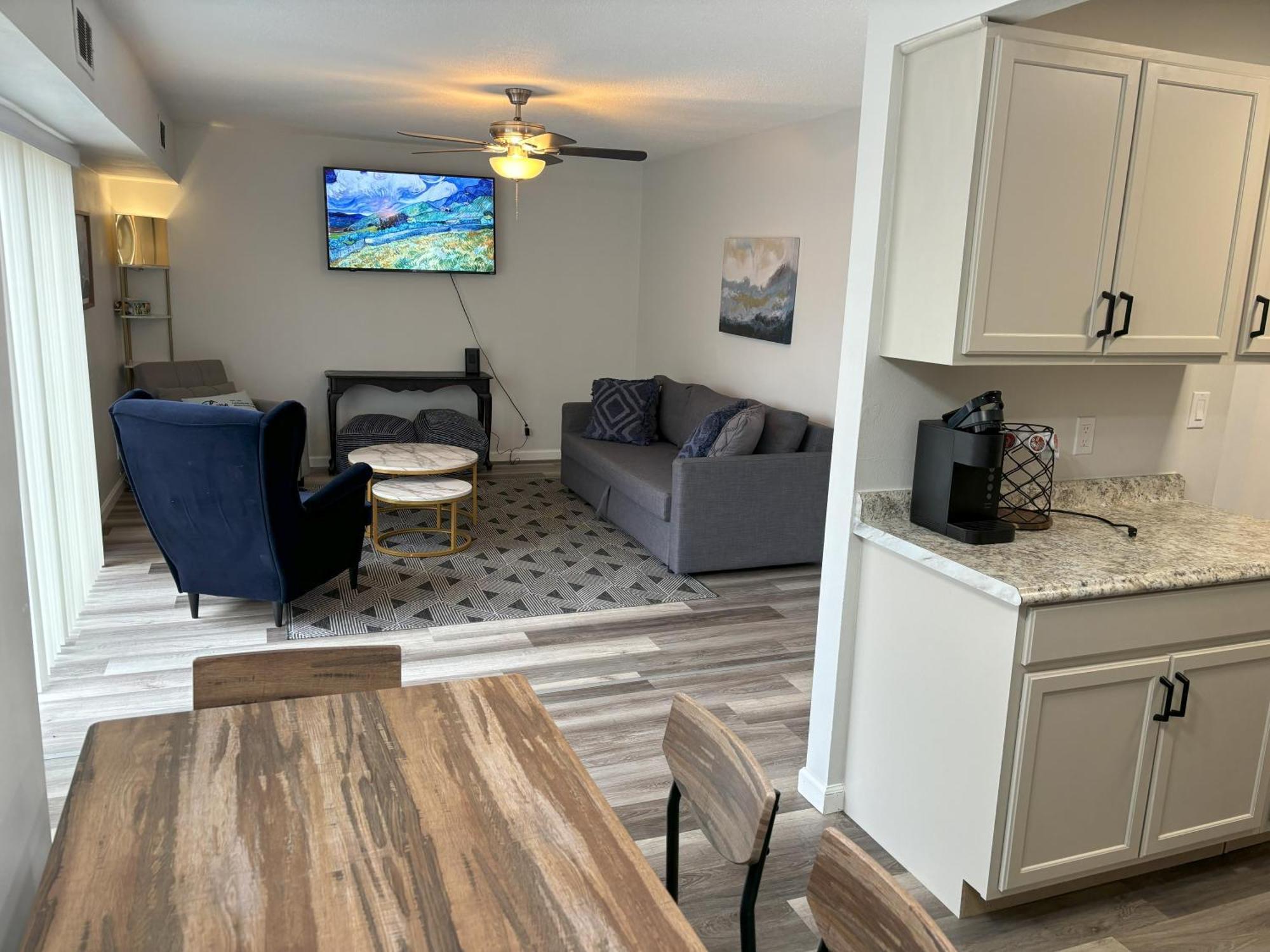 Peaceful Park 2 Bedroom Remodeled Family Suite Granite City Kültér fotó